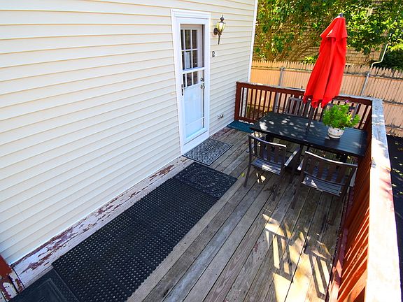 4th image of 12 John Brown Ln