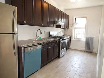 Rented by Zikos Realty Services