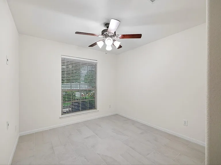 22414 Guston Hall Ln — Photo 20