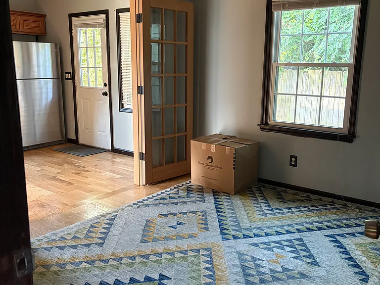 801 Village Ct — Photo 7