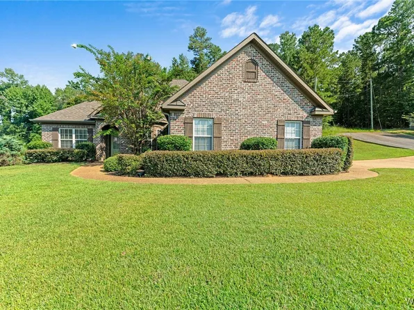 5910 Summit Dr, Northport, AL 35473