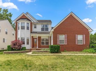 7240 Canterbury Dr, Romulus, MI