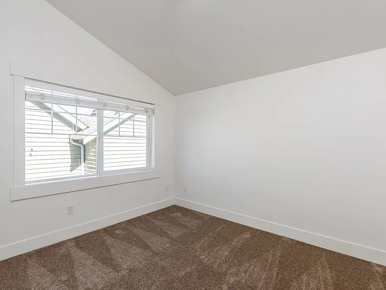 7552 12th Ave NE #A — Photo 12