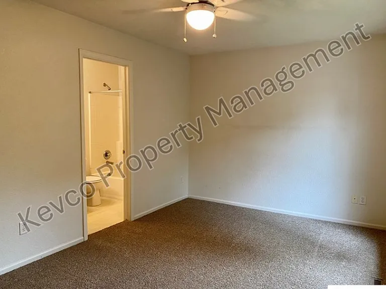 3433 Bale Dr — Photo 15