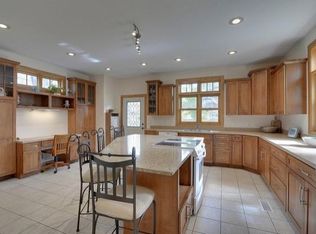 4347 6th St NE, Columbia Heights, MN 55421