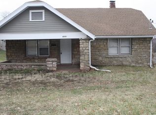 8301 E 55th St, Kansas City, MO 64129