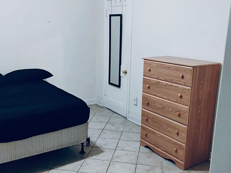 1729 Massachusetts St #7 — Photo 7