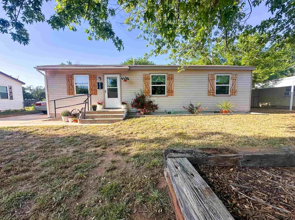 2524 Kansas Ave, Woodward, OK 73801