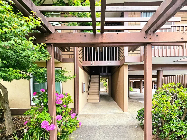 72 Surrey Ln #72 — Photo 31