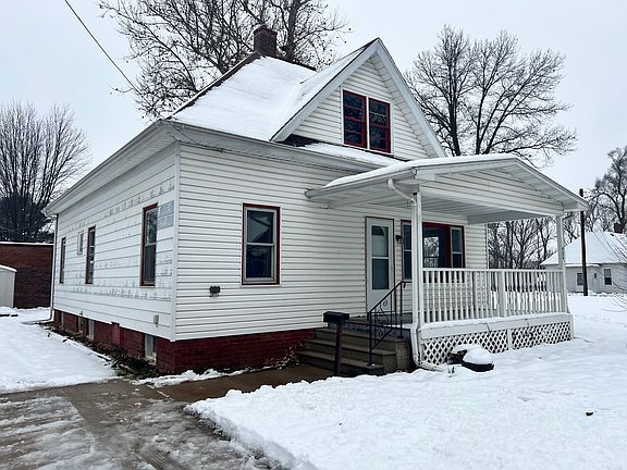 2nd image of 404 River Ave