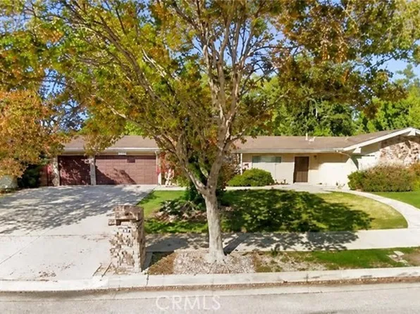 17315 Superior St, Northridge, CA 91325