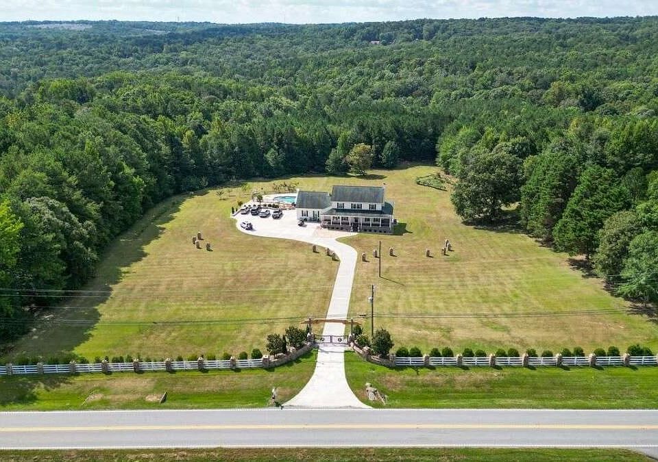 1st image of 3616 Thompson Mill Rd