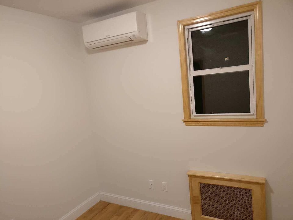 1st image of 5019 Clearview Expy #2