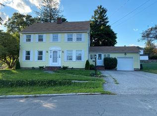 11 Florence Rd, Methuen, MA 01844