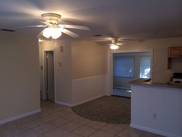 1st image of 617 N Wellington Dr