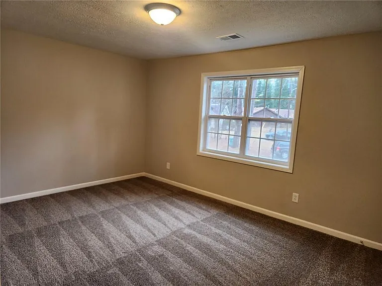 1285 S Lea Ct SE — Photo 9