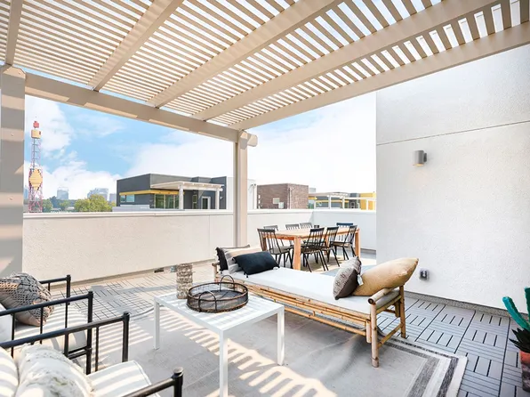 The Flats at The Mill at Broadway