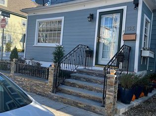 125 Whitfield St, Dorchester, MA 02124