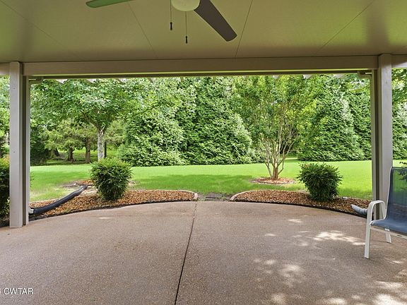 2nd image of 26 Water Ridge Pl