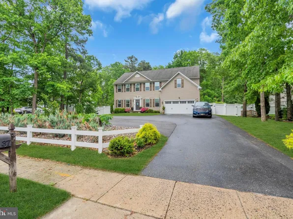 37 Manchester Ave, Forked River, NJ 08731