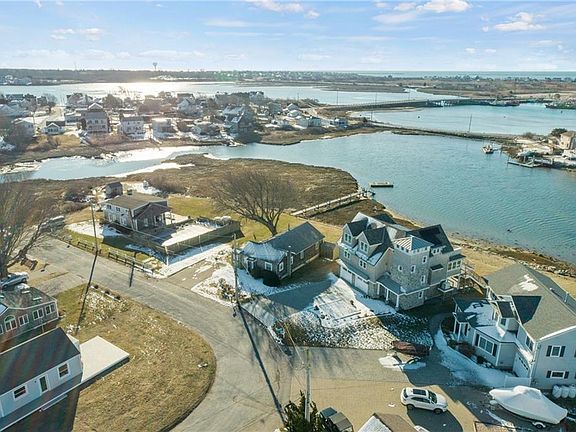 2nd image of 31 Mollusk Dr