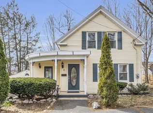 8 Nashua St, Ayer, MA 01432