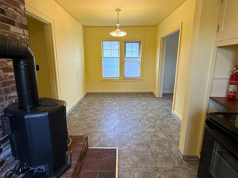 1114 Bay Ave — Photo 13