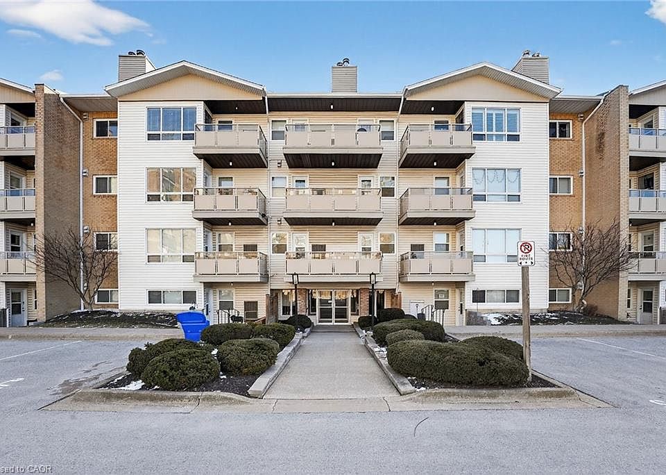 1st image of 78 Roehampton Ave #416