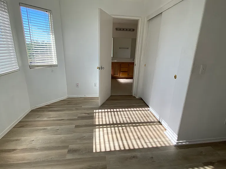 14243 Palm Ct — Photo 9