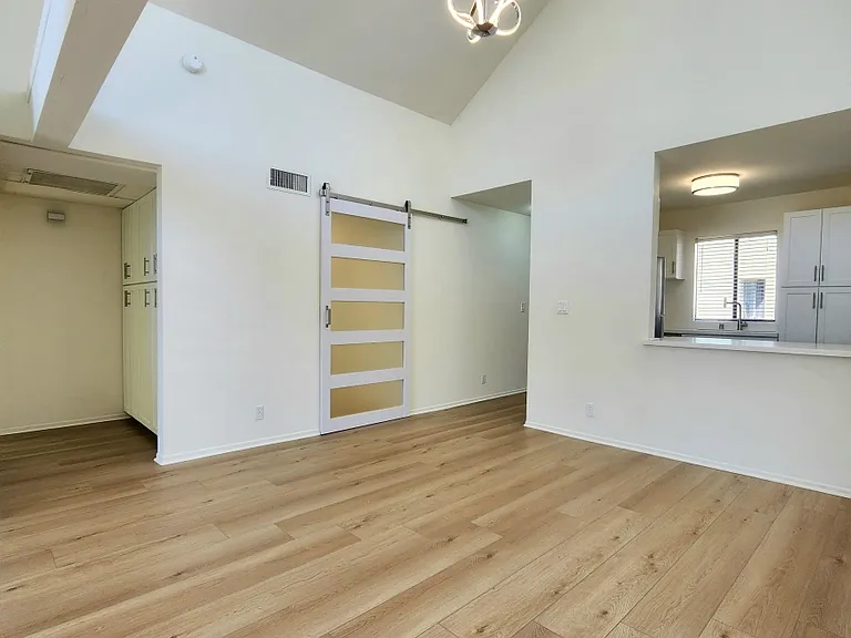 2120 S Bentley Ave #308 — Photo 10