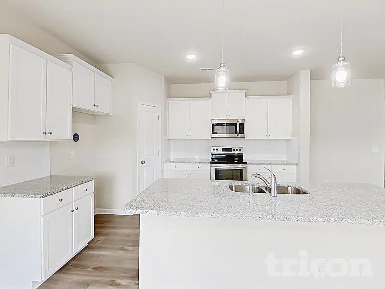 126 Spring Knoll Dr — Photo 6