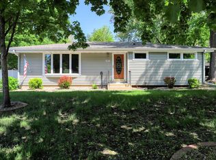 4816 W 111th St, Bloomington, MN 55437