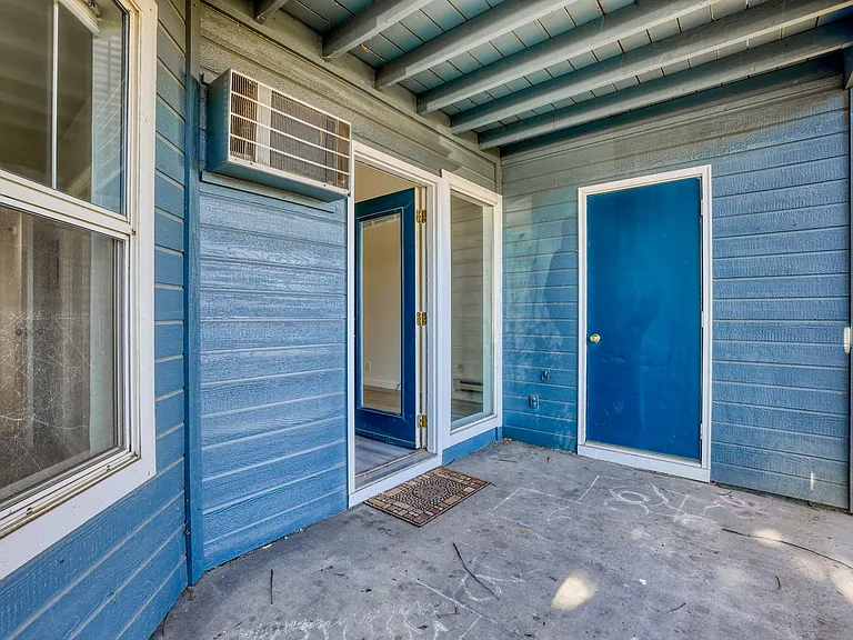 Maple Grove Apartments — Photo 10