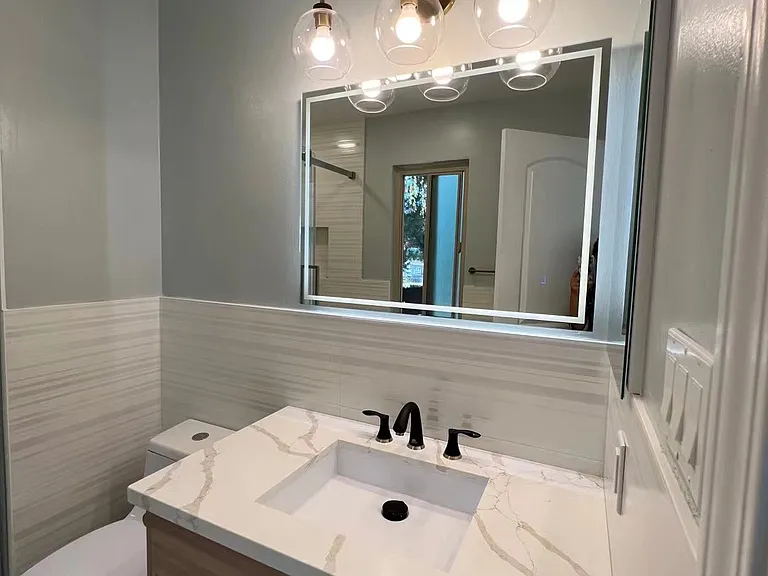 955 Lakeshire Ct — Photo 8