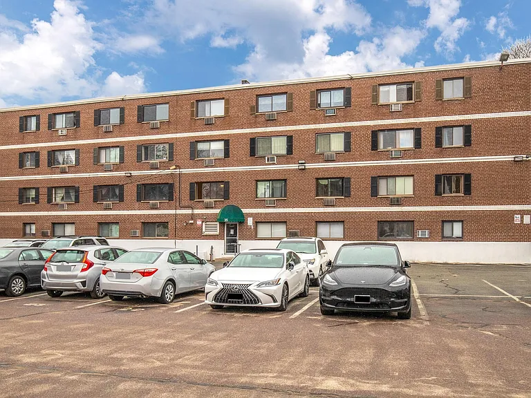 35 Glencoe St #24 — Photo 19