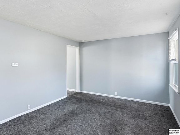 4th image of 4125 Valley St #4131