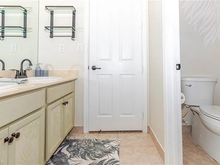 5104 Salerno St — Photo 24