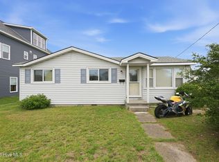 1106 Avery St, Morehead City, NC 28557