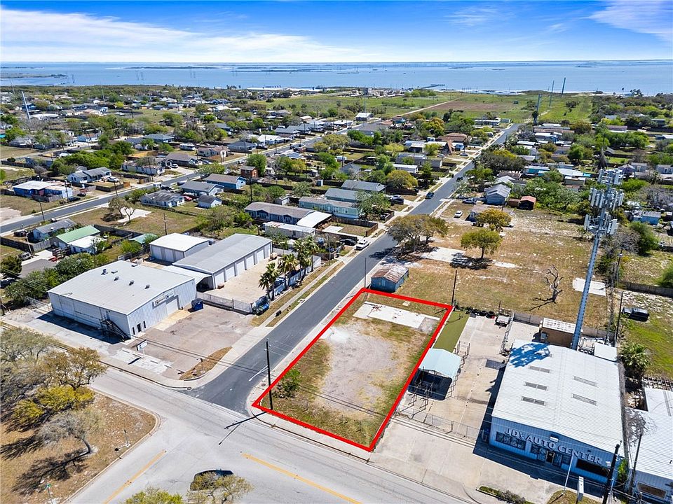 1st image of 801 Waldron Rd