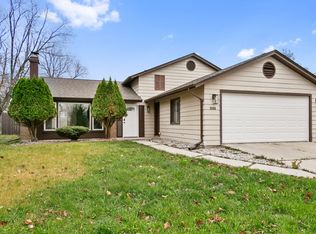 22455 Lakeshore Dr, Richton Park, IL 60471
