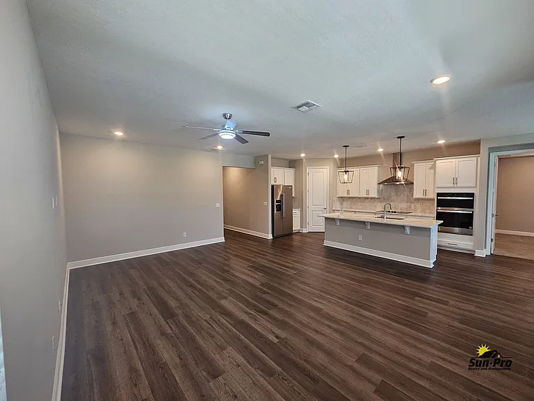 379 Birkdale Dr — Photo 6