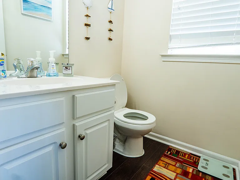 Azalea Hills Dr — Photo 44