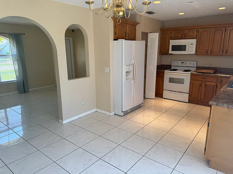 136 Aldea Dr — Photo 14
