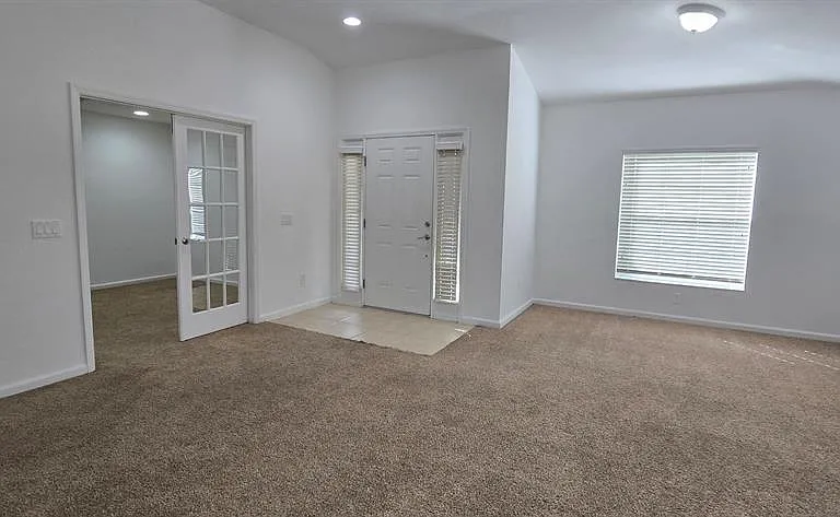 4170 SW 47th Ct — Photo 8