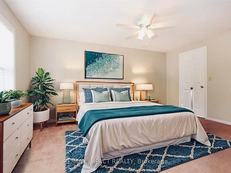 470 Safari Dr — Photo 9