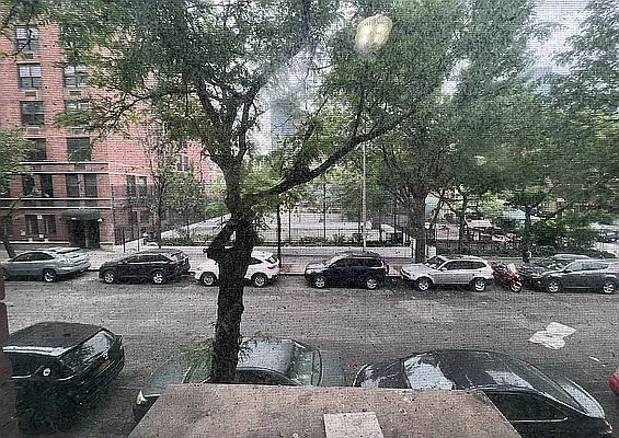4th image of 455 W 48th St APT 2R
