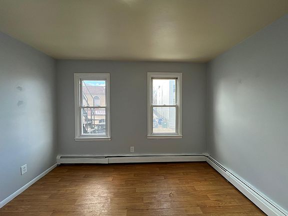 5th image of 334 Broadway #3