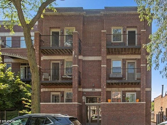 2nd image of 4214 S King Dr APT 1S
