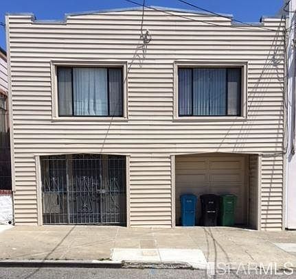 1st image of 212 Raymond Ave