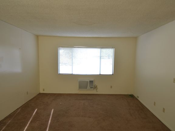 2nd image of 760 S Marengo Ave APT 2
